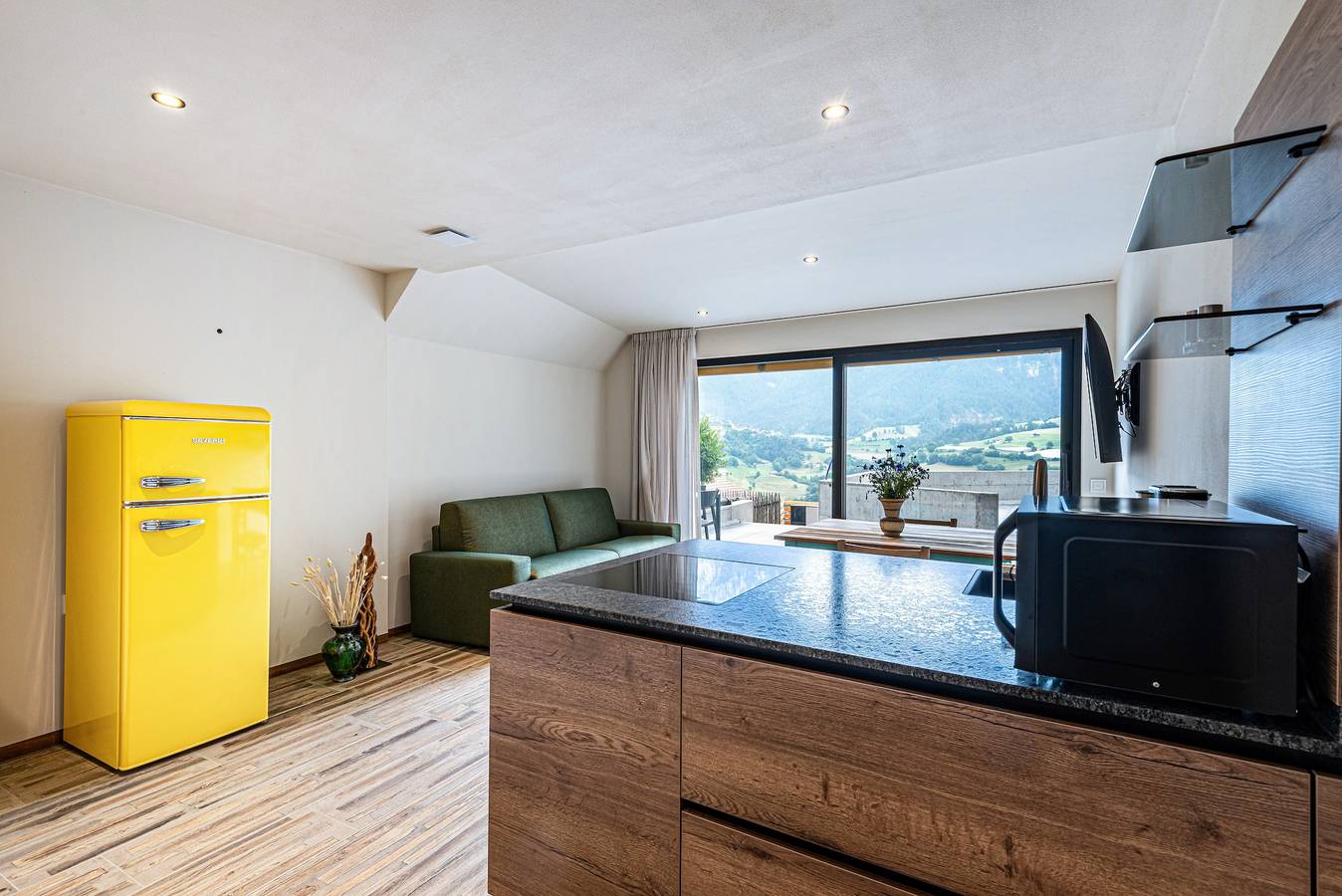 Ganze Wohnung, Aumia Ferienwohnung Opal" mit Bergblick, Balkon und Wlan in Völs am Schlern, Dolomiti Superski