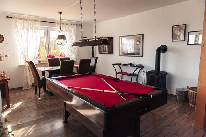 Ferienwohnung für 5 Personen, mit Balkon und Ausblick in Waldsolms