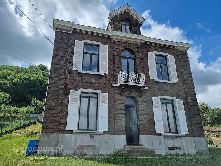 Vakantiehuis voor 15 personen, met terras en balkon/terras in de Ardennen