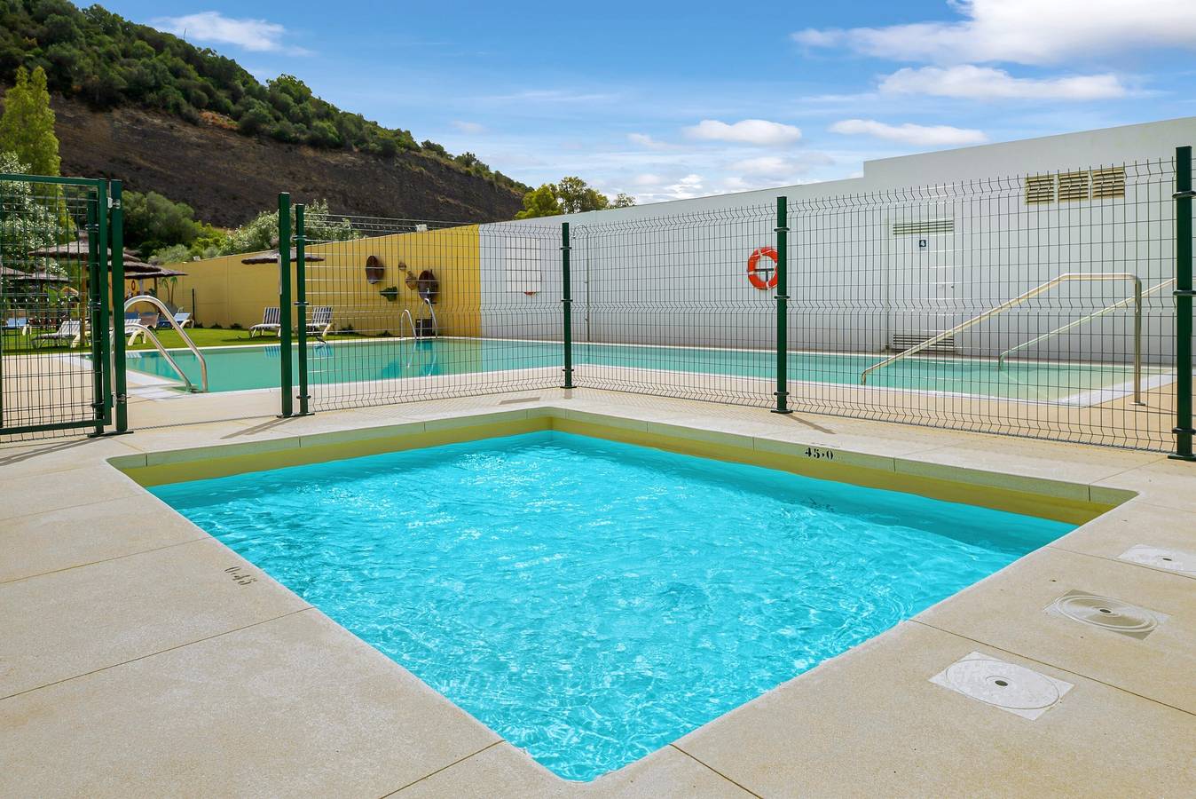 Appartamento intero, Appartamento 'Casa de 10 - 1A' con vista sulle montagne, piscina in comune e Wi-Fi in Vejer de la Frontera, Costa de la Luz