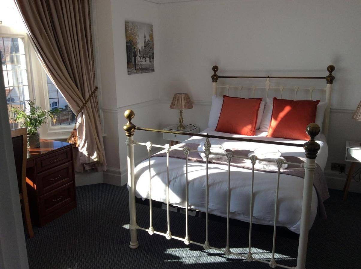 Large Double Room in Hunstanton, Norfolk Coast