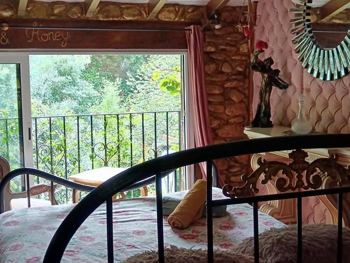 Chalet para 10 personas, con vistas además de jardín y piscina en Maresme - 3