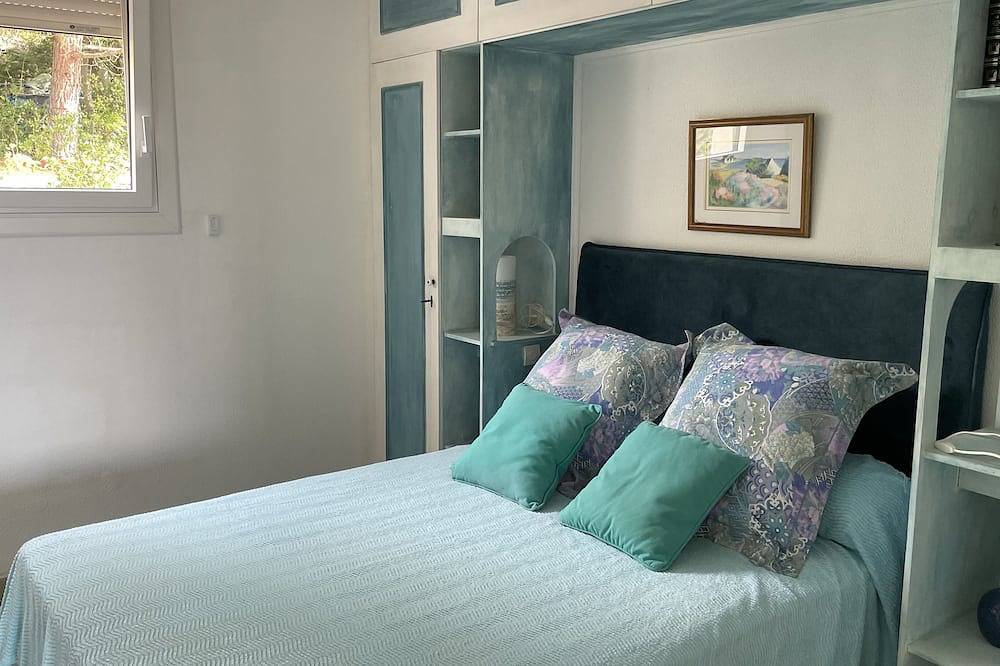 Ganze Wohnung, 5 bedroom house 12 minutes walk from the sea Exceptional 180° view Quiet in Pietrosella, Ajaccio und Umgebung