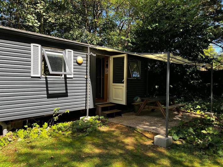 Location de vacances pour 4 personnes, avec jardin et vue ainsi que piscine et sauna à Sainte-Gemme-la-Plaine - 2