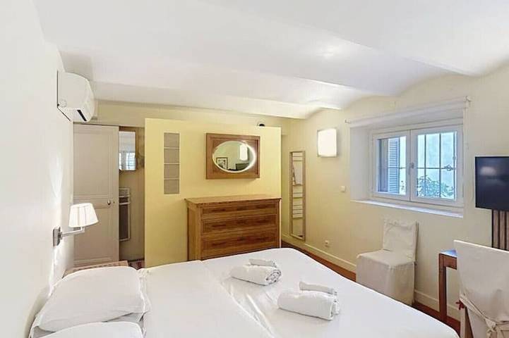 Gîte pour 6 personnes, avec Balcon et Jardin dans Bijou Plage Cannes - 3
