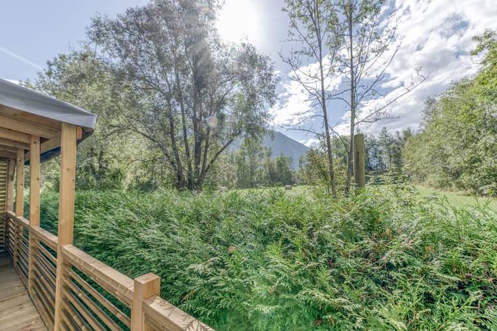 Caravane pour 6 personnes, avec balcon/terrasse et terrasse à Le Bourg-d'Oisans - 3