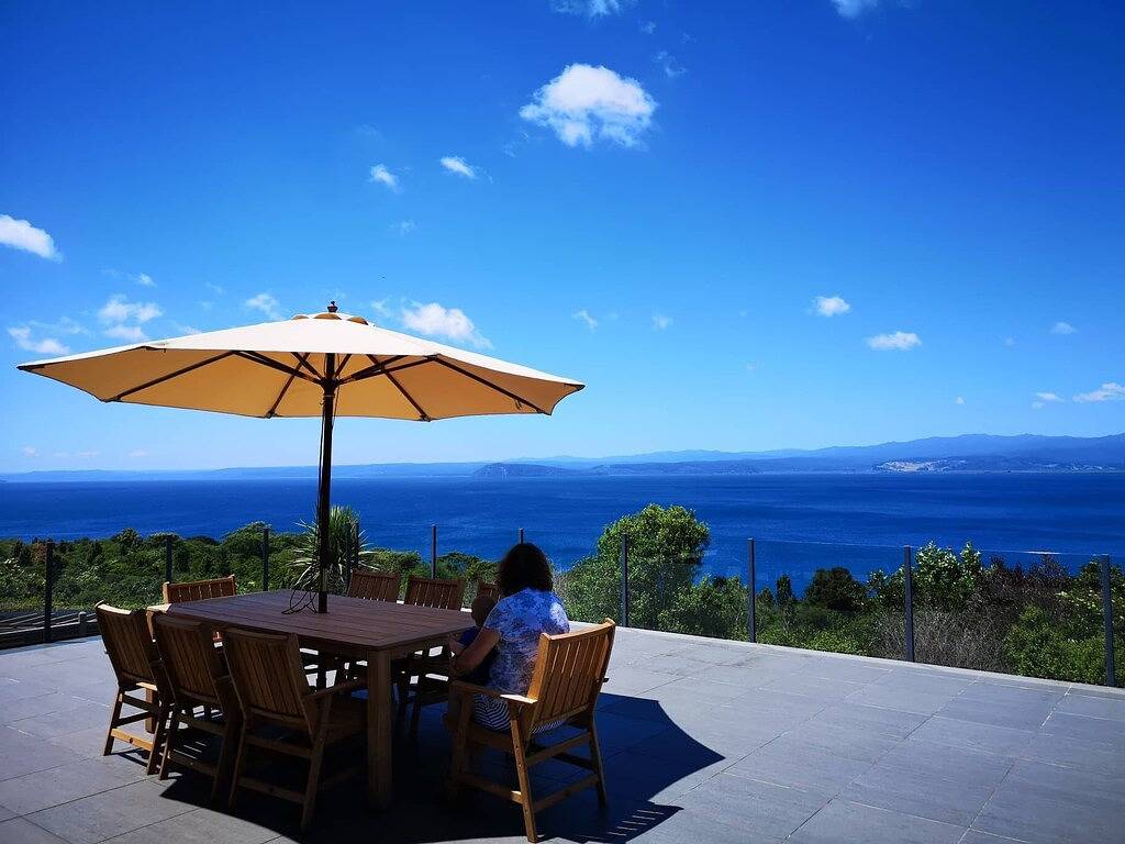 Infinity Views - Lake Taupo (kostenloses Wlan, Bettwäsche vorhanden) in Taupo District