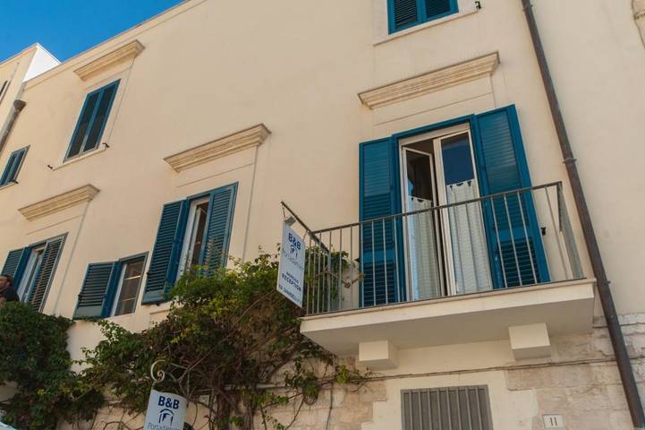 Location de vacances pour 4 personnes, avec terrasse à Trani - 2