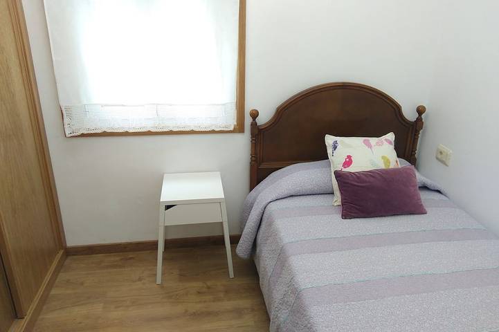 Maison de plage peinte Pantín in Valdoviño, Rías Altas