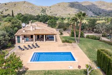 Villa in Pollença, Serra de Tramuntana für 6 