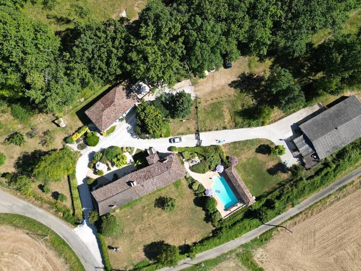 Gîte pour 2 personnes, avec jardin et piscine, animaux acceptés à Valeilles - 2