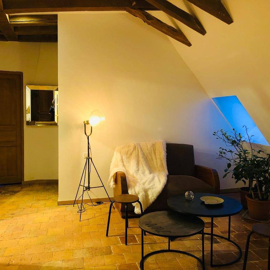 Chambre d’hôte pour 2 personnes avec piscine in Céron, Région de Charolles