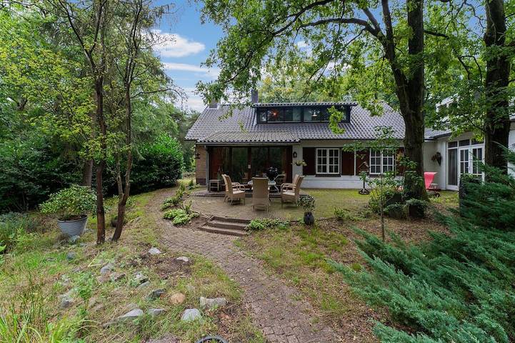 Vakantiehuis voor 9 personen, met tuin, met huisdier in Baarle-Nassau