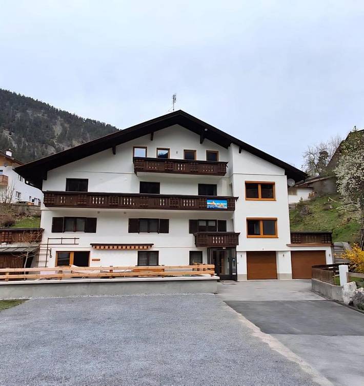 Vakantieappartement voor 5 personen, with tuin and uitzicht as well as balkon - 1