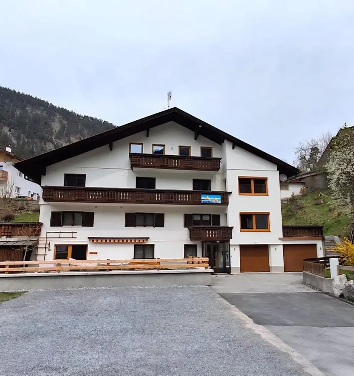 Ferienwohnung für 5 Personen, mit Garten und Ausblick sowie Balkon - 1
