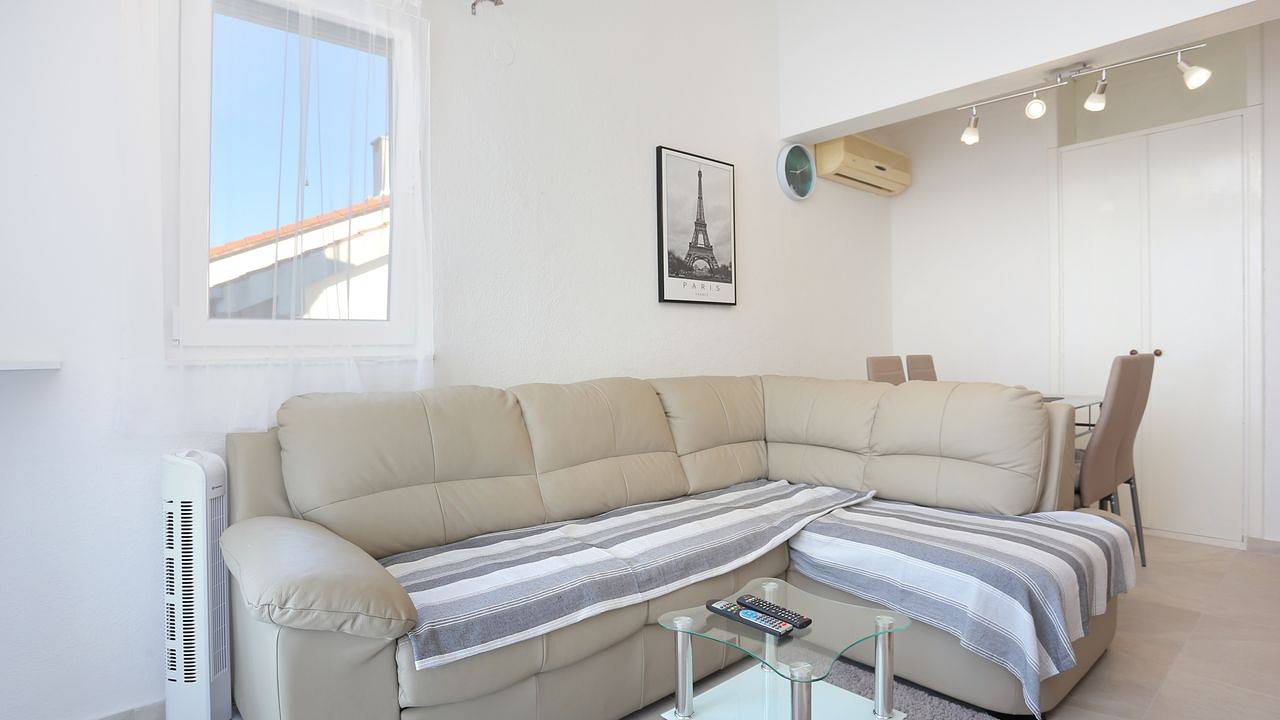 Ganze Ferienwohnung, Ferienwohnung für 4 Personen (44 m²) in Okrug Donji in Okrug Donji, Ciovo