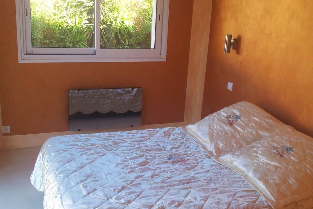 Villa mit Hallenbad, kalifornischem Becken, Whirlpool, Sauna in Vias Plage, Vias