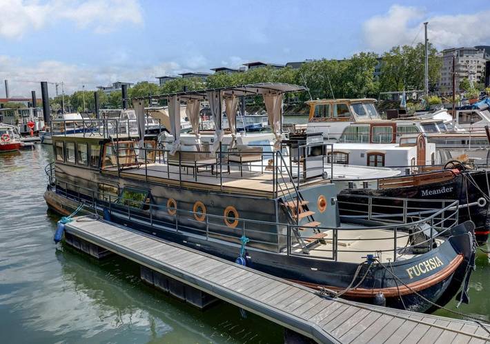 Bateau pour 2 personnes, avec Balcon ainsi que Terrasse et Vue dans les Hauts-de-Seine - 2