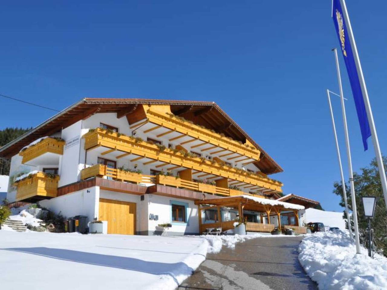 Ganze Ferienwohnung, Landhaus Wildschütz - Familiensuite Bergblick in Jungholz, Bayerische Alpen