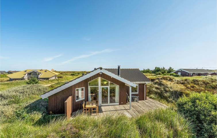 Ferieudlejning for 6 personer, med Jacuzzi og Terrasse samt Sauna i Lild Strand
