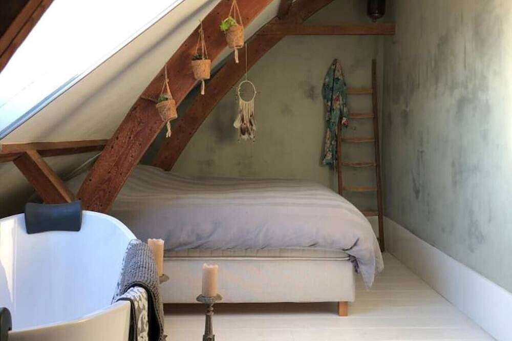 Farmhouse bohemian style close to Amsterdam in Groene Hart