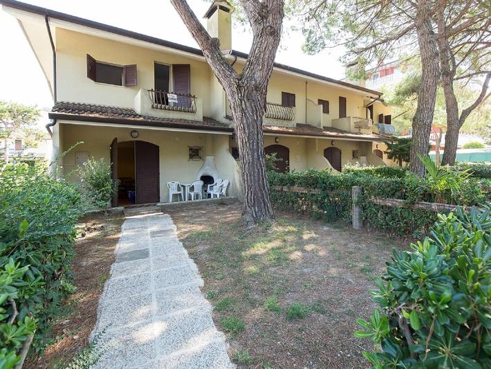 Ferienhaus für 6 Personen, mit Garten und Pool sowie Balkon, kinderfreundlich in Caorle - 4
