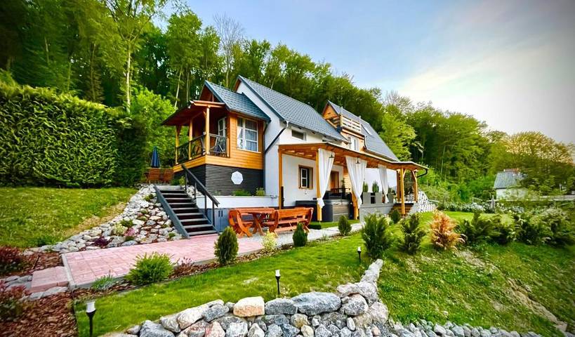 Ferienwohnung für 5 Personen, mit Garten und Whirlpool - 1