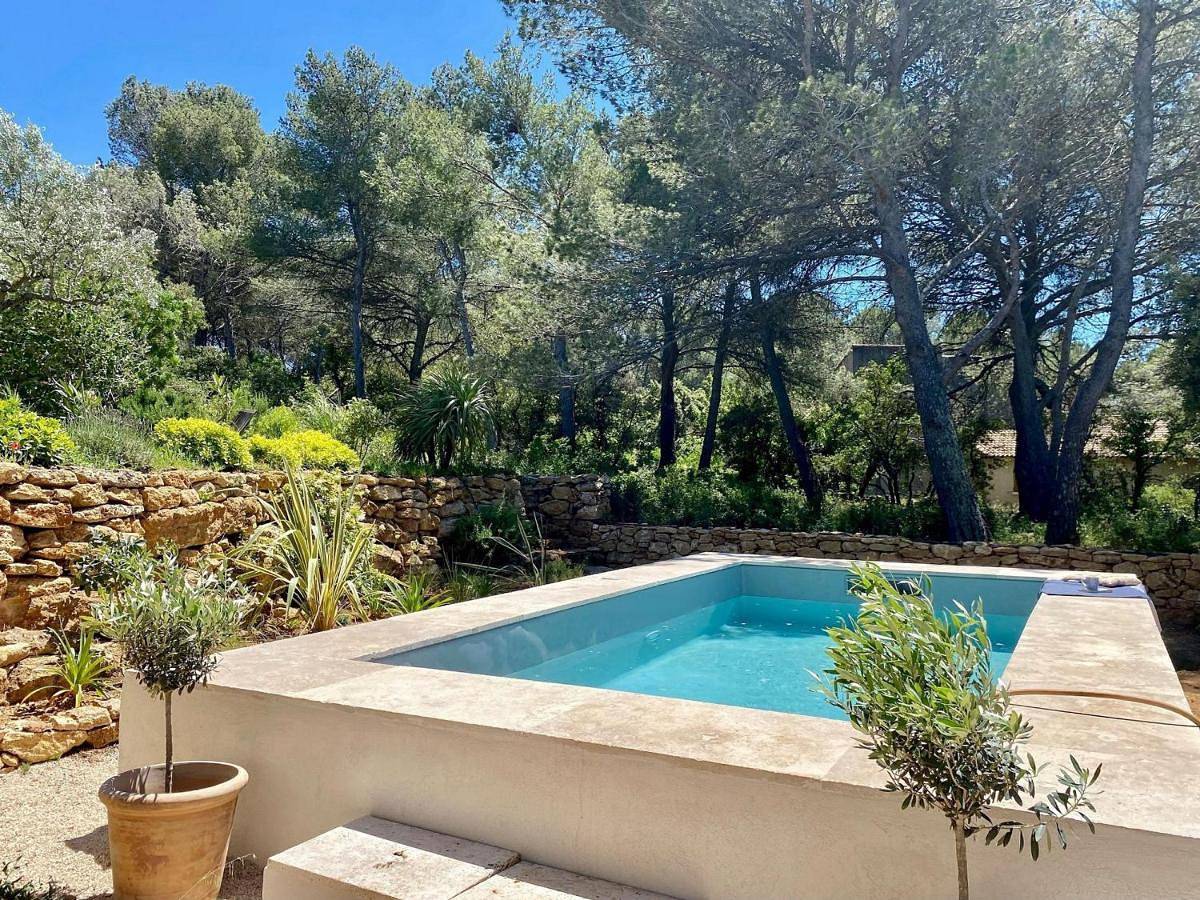 Villa Moderne avec Piscine et Jardin, Proche Alpilles - Fr-1-599-100 in Cornillon-Confoux, Côte méditerranéenne (France)