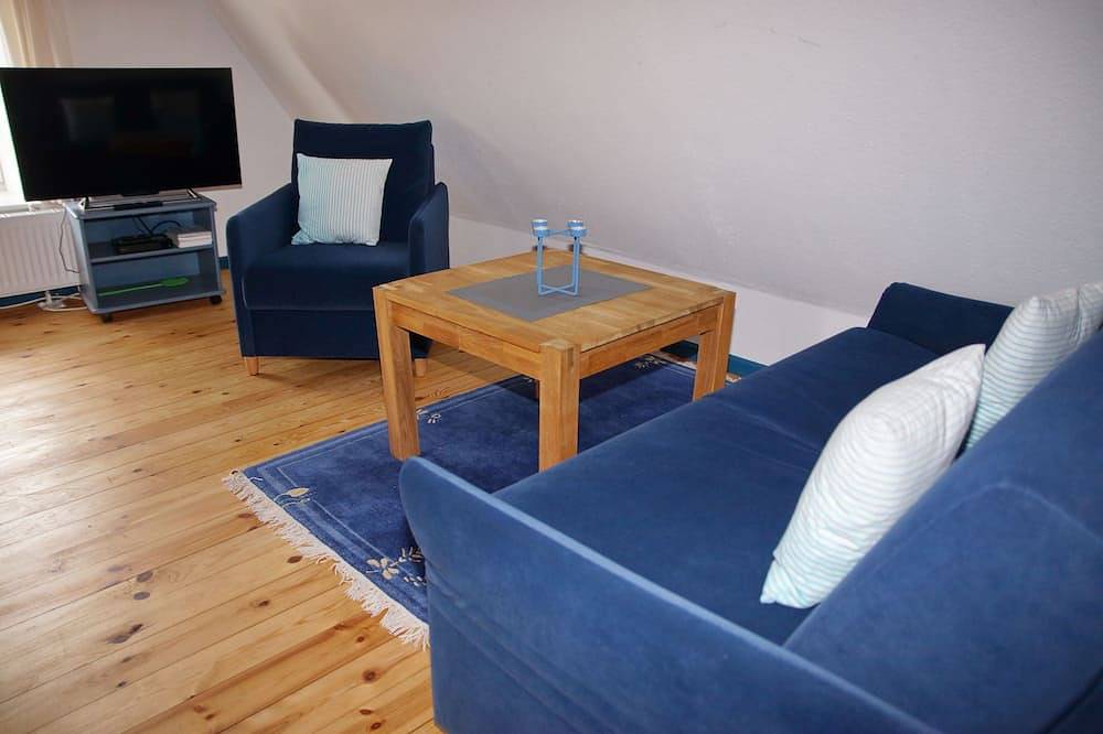 Ganze Wohnung, Holidays by the sea in a historic thatched house: Wifi, 2 Smart Tvs, sauna from 2022 in Geltinger Birk, Pommerby