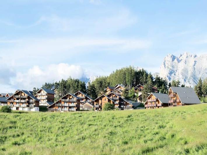 Chalet pour 6 personnes, avec balcon et piscine, adapté aux familles à Le Dévoluy - 2