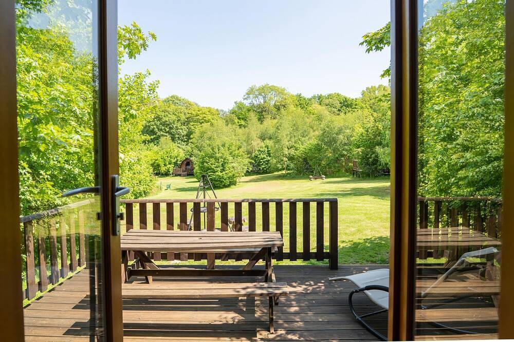 Woodland Getaway in a Cosy Cabin in Newtown Linford, Heart of England