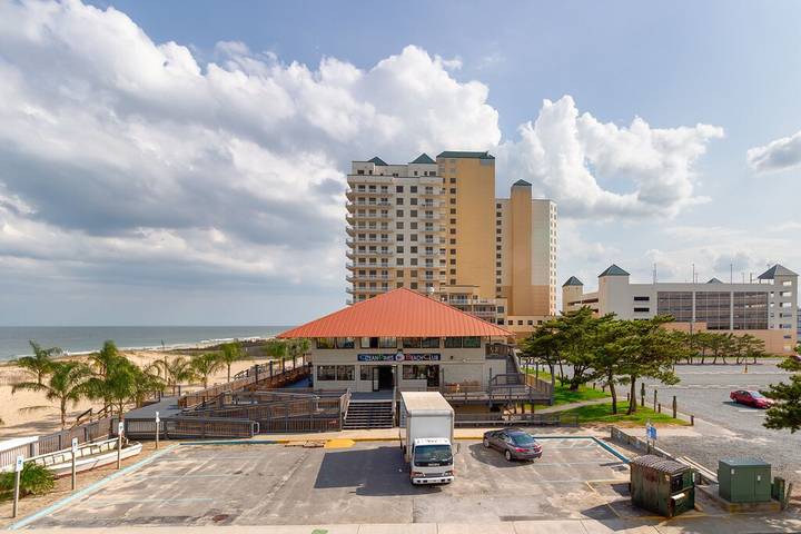 Vacation apartment for 6 people, with balcony in Maryland