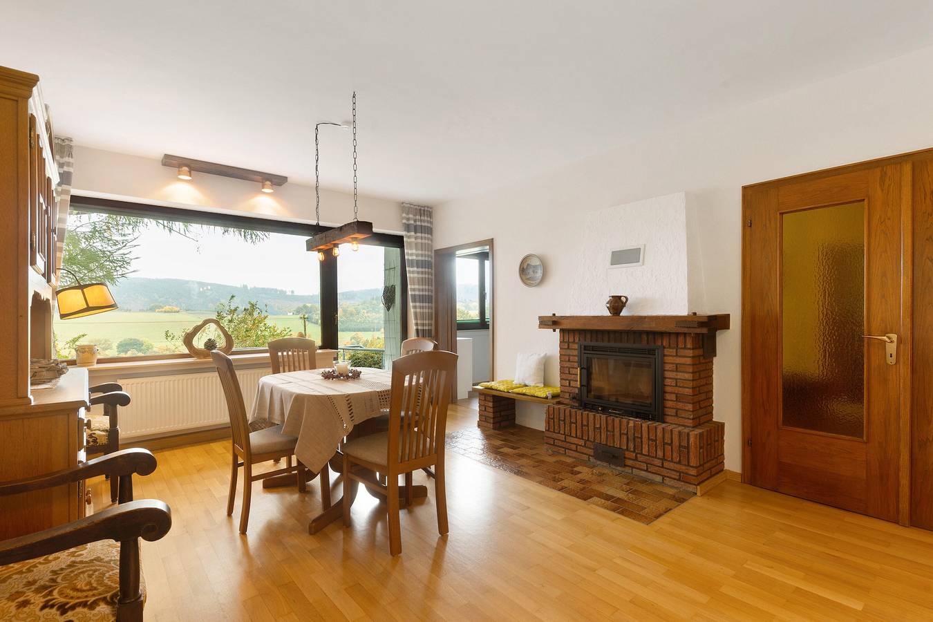 Ganze Wohnung, Ferienwohnung 'Iberg' mit Bergblick, gemeinsamer Terrasse und Wlan in Olsberg, die Mittelgebirge