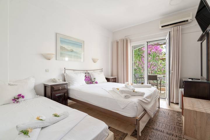Ferienwohnung für 2 Personen, mit Balkon und Garten in Griechenland