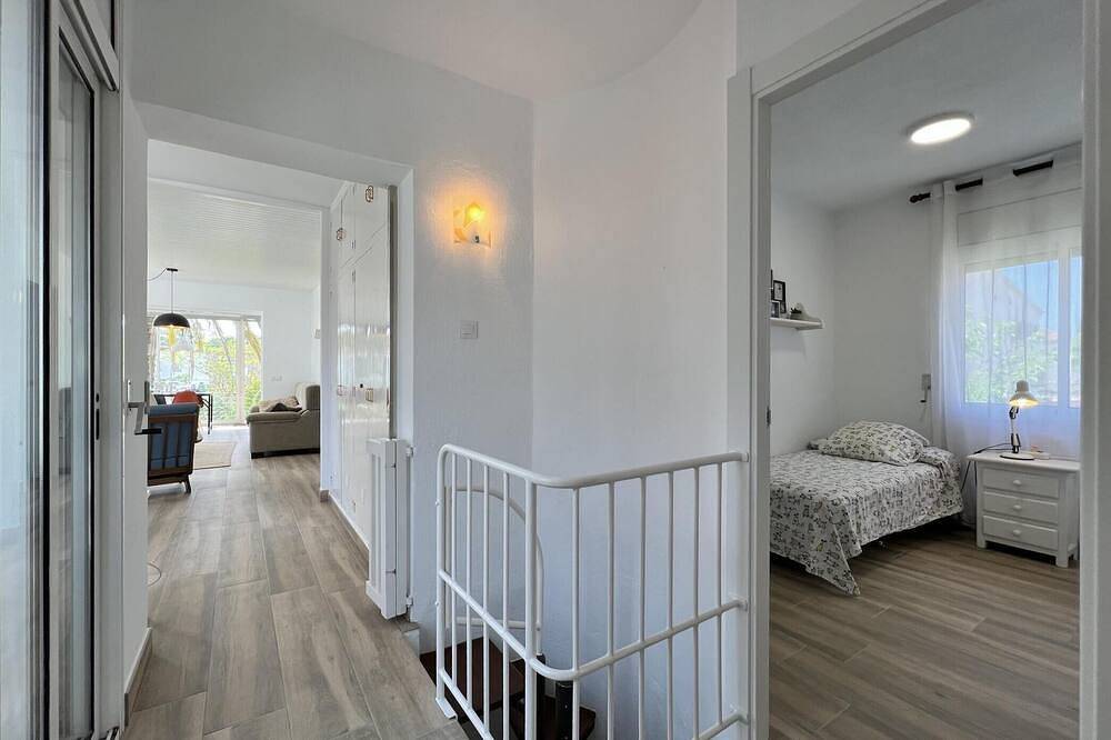Casa Del Mar- Grande villa avec jardin et 2 piscines à 50 métres de la plage in Sant Martí d'Empúries, L'Escala
