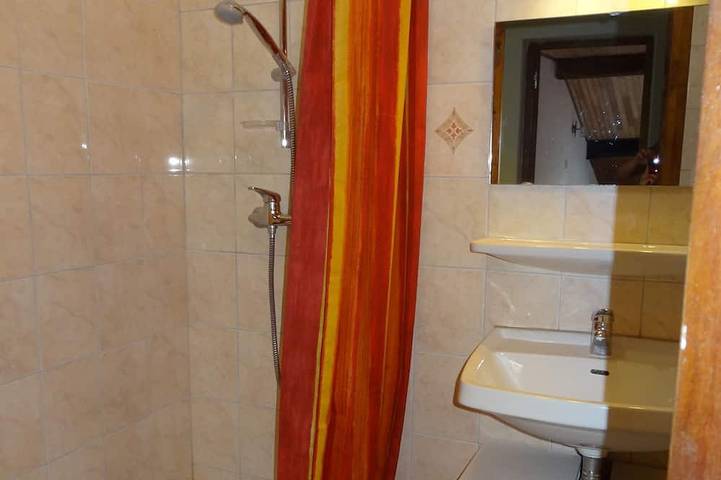 Gîte pour 4 personnes, avec balcon à Molines-en-Queyras - 4