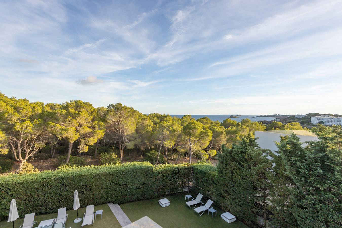 Casa Vacacional 'Maribiza' con Vistas al Mar, Wi-Fi y Aire Acondicionado in Cala Llenya, Santa Eulària des Riu