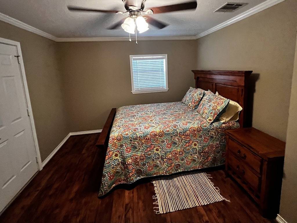 Amazing Grace a 4- Bedroom Peaceful Getaway House on Lake D'Arbonne. in Union Parish