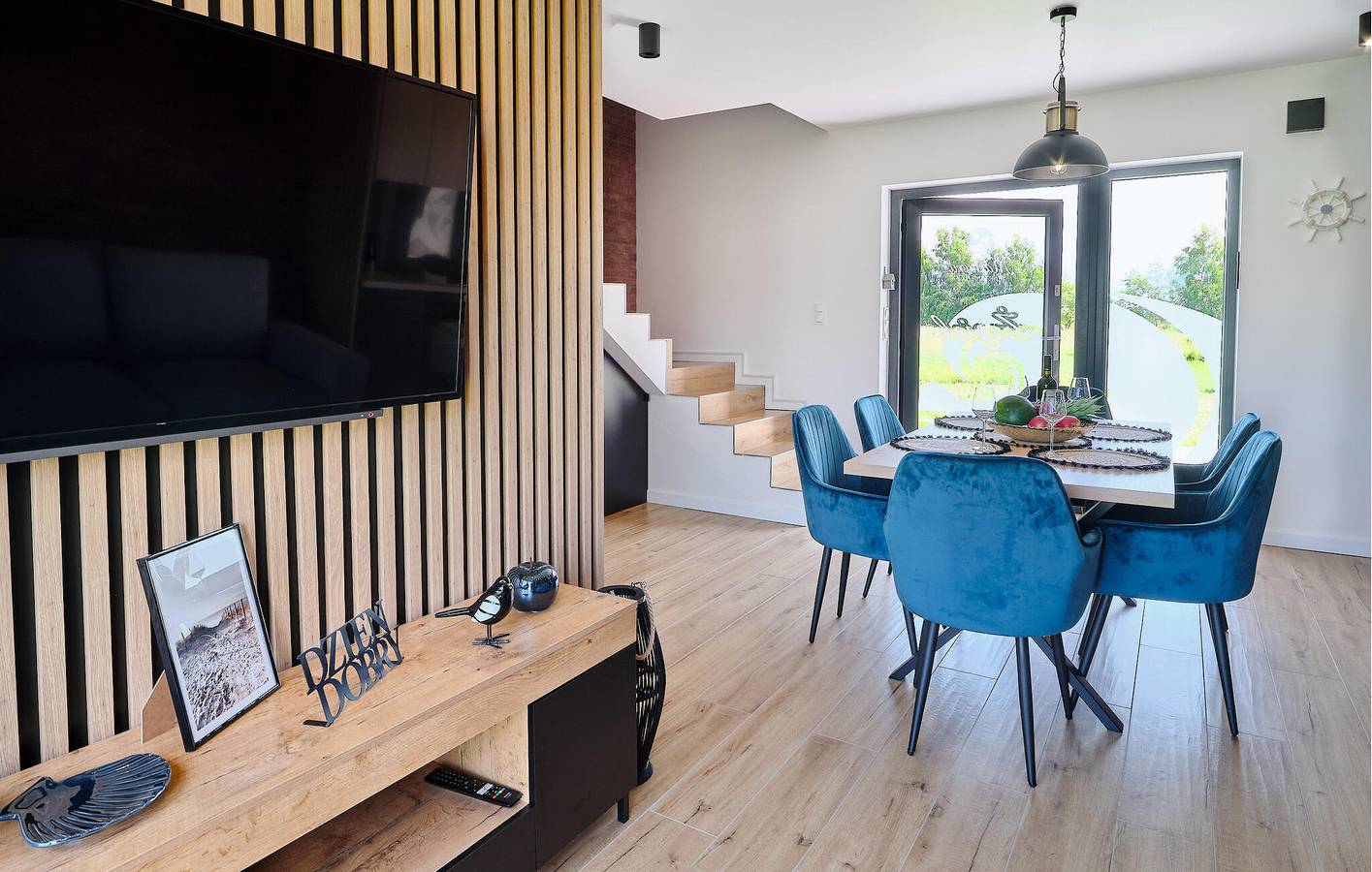 Ferienhaus für 7 Personen mit Terrasse in Nowęcin, Slowinzischer Nationalpark