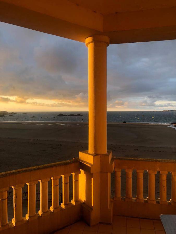 Gîte pour 4 personnes, avec terrasse et vue, animaux acceptés dans Office De Tourisme De Saint Lunaire