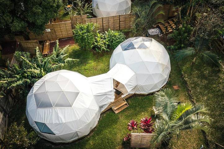 Tente pour 4 personnes, avec terrasse ainsi que jardin et jacuzzi sur l' Île de la Réunion - 2