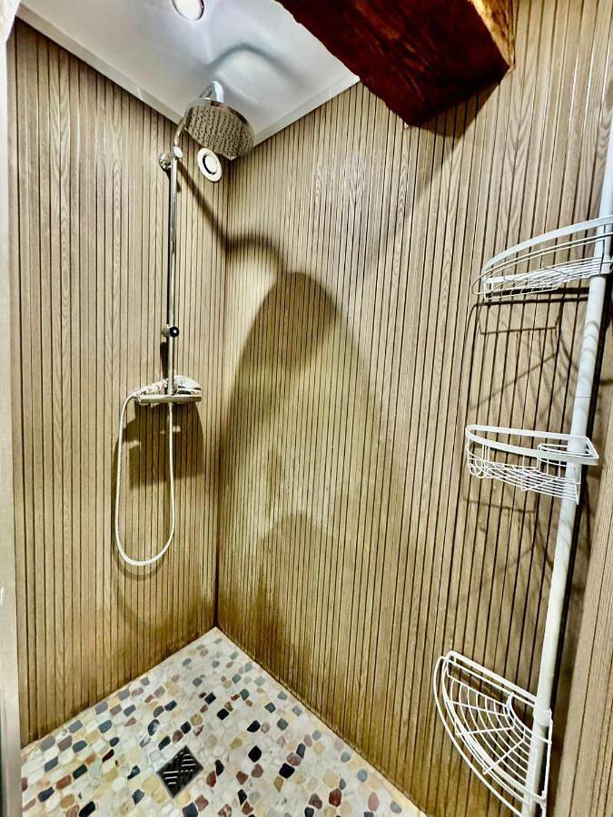 Location de vacances pour 10 personnes, avec jardin et terrasse à Palaja - 2