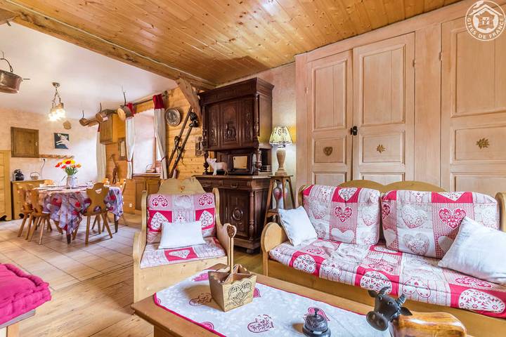 Gîte pour 6 personnes, avec Terrasse et Jardin dans La Chambre