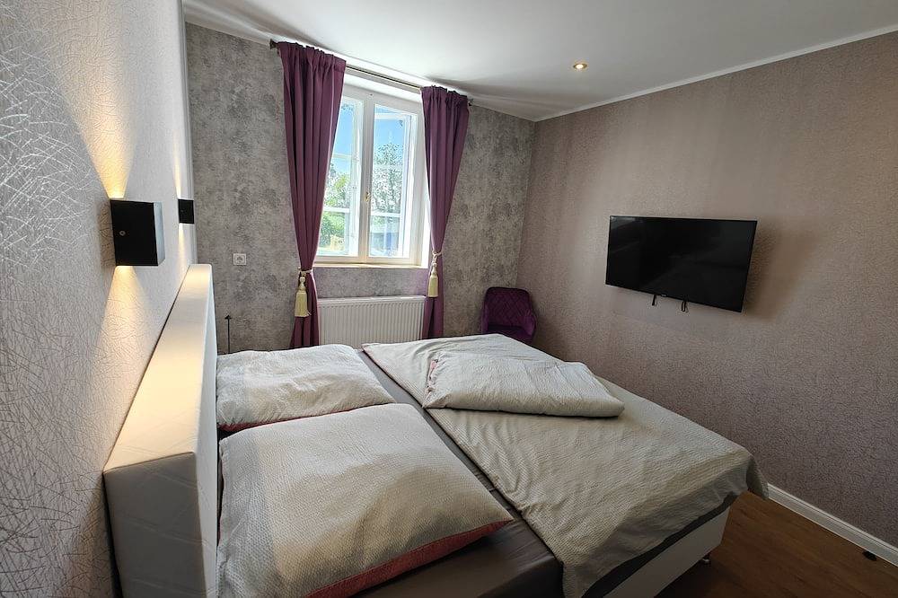 Ganze Wohnung, Herrenhaus Apartment im 1 Obergeschoss von Herrenhaus Henriettenhof in Cismar, Grömitz