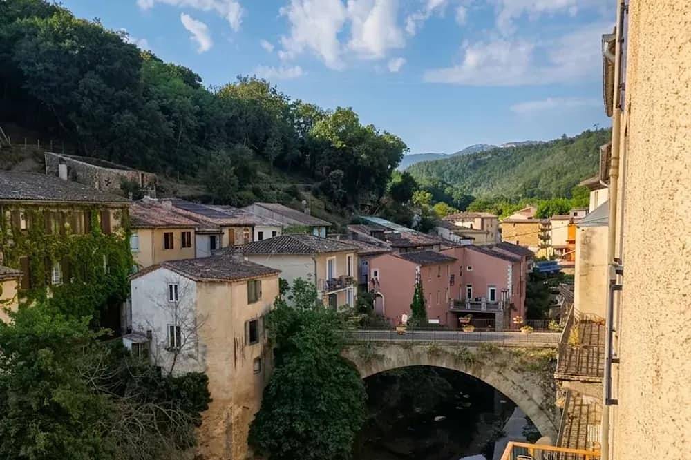 Appartement entier, Homerez - Studio cosy à Rennes les Bains in Rennes-les-Bains, Parc naturel régional Corbières-Fenouillèdes