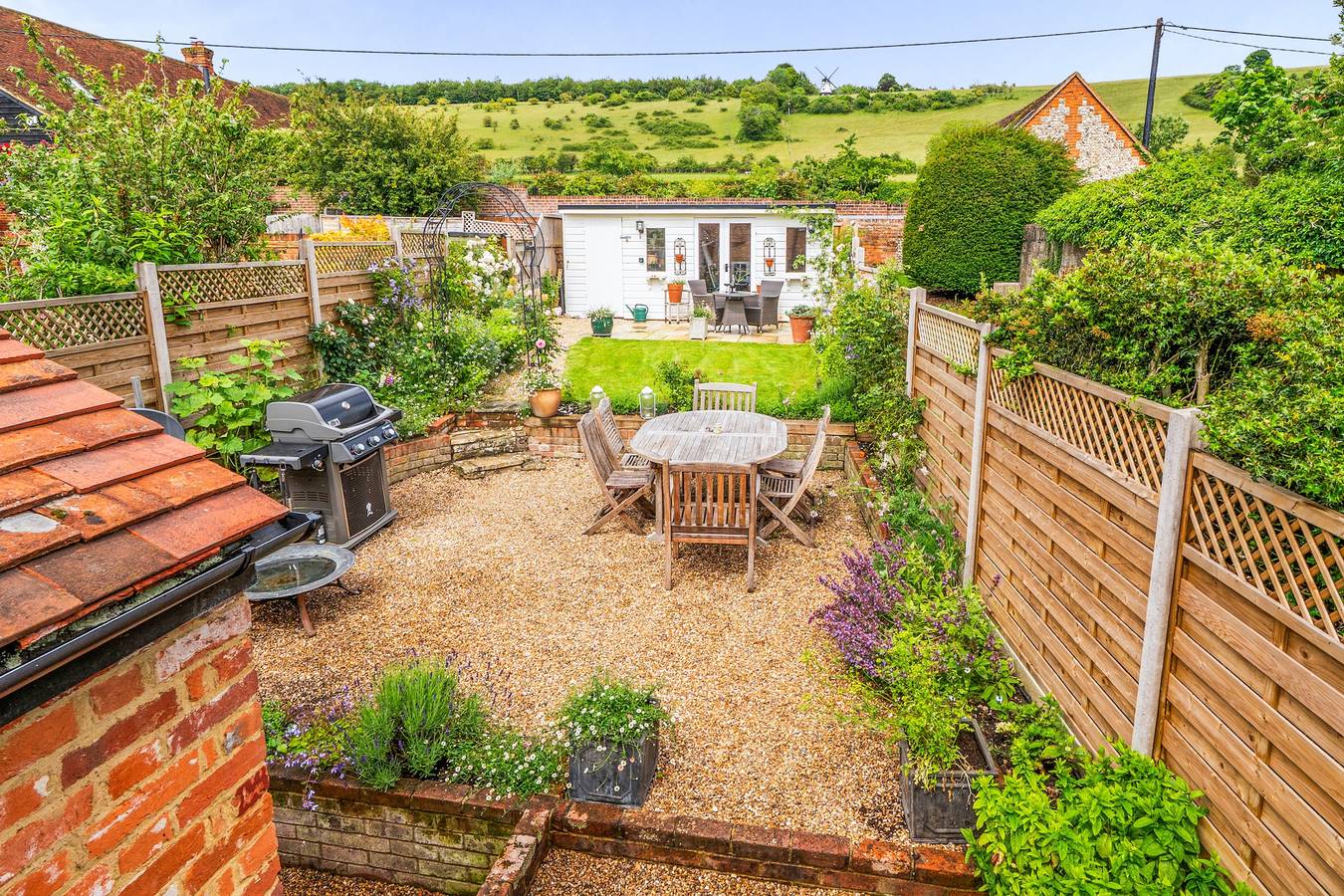 Cottage Sleeps 4 with Enclosed Garden in Turville, Chiltern Hills