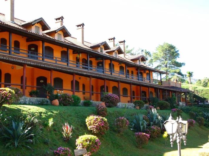 Pousadas para 2 pessoas, com terraço e piscina e ainda jardim, com animais de estimação em Camanducaia