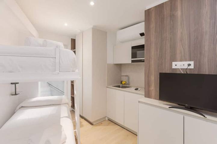 Appartamento intero, Txapitela Rooms - Perfect for 2 in Pamplona, Provincia di Navarra