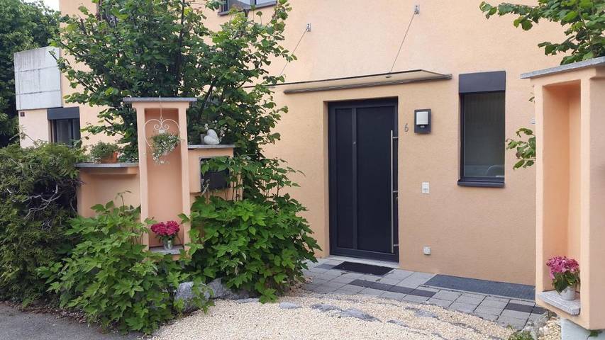Gîte pour 2 personnes, avec jardin ainsi que sauna et terrasse à Spiez - 3