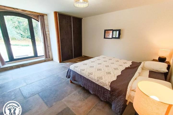 Location de vacances pour 6 personnes, avec jardin à Lentillac-du-Causse - 4